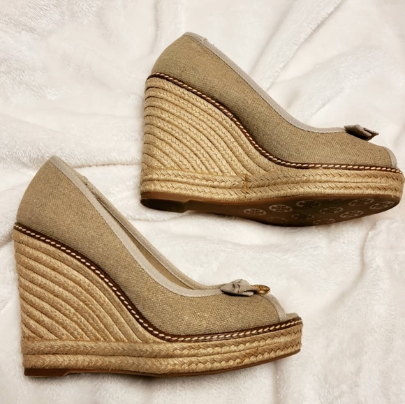 Beige Tory Burch Summer Wedges 8.5 - Picture 3 of 15